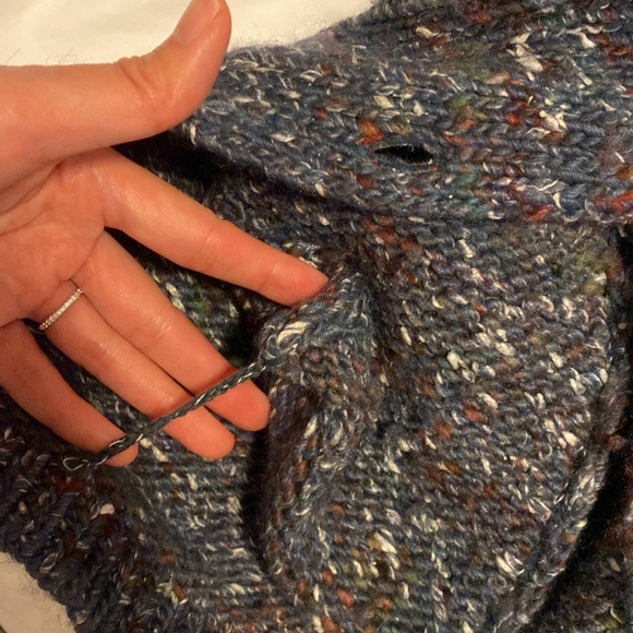 Aritzia Wilfred Free oversized chunky cardigan - Picture 7 of 7